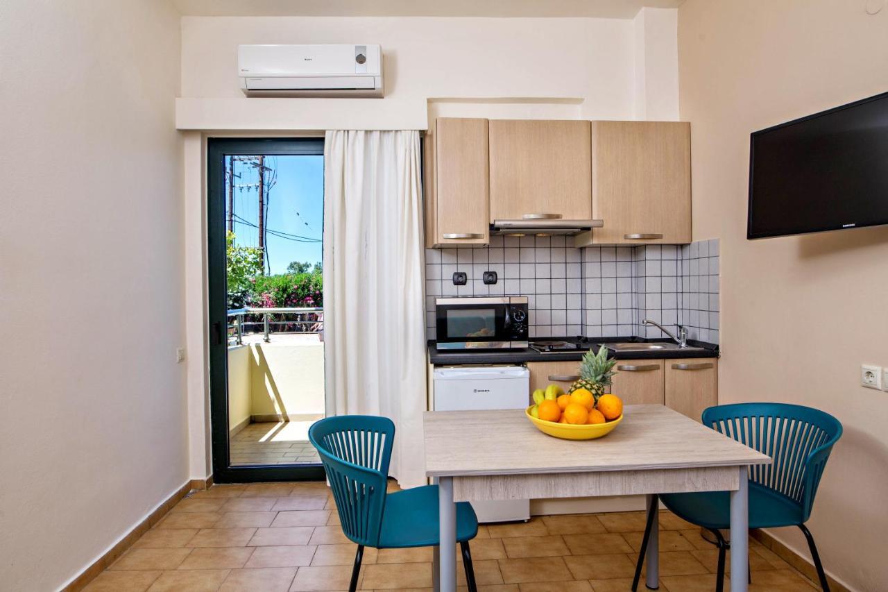 Lefka Apartments Parigoria Exterior photo