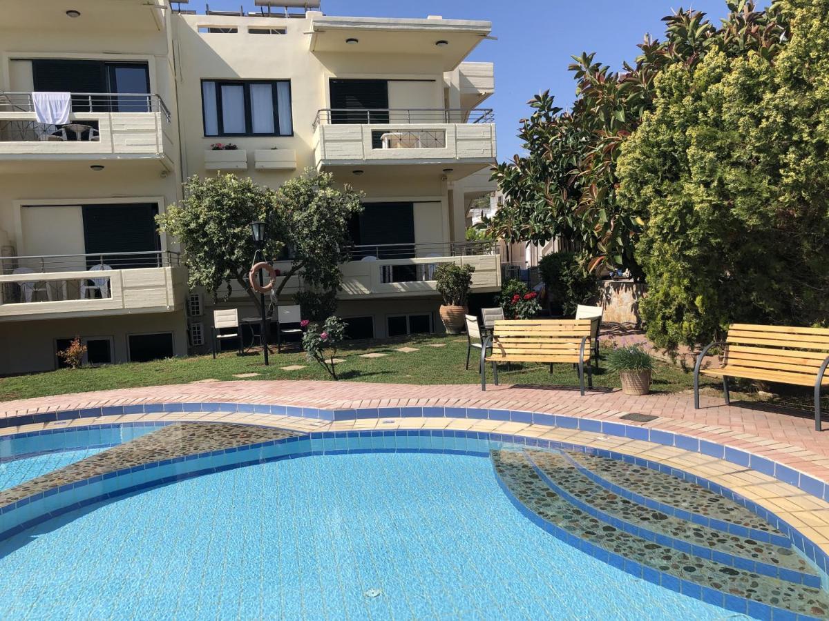 Lefka Apartments Parigoria Exterior photo